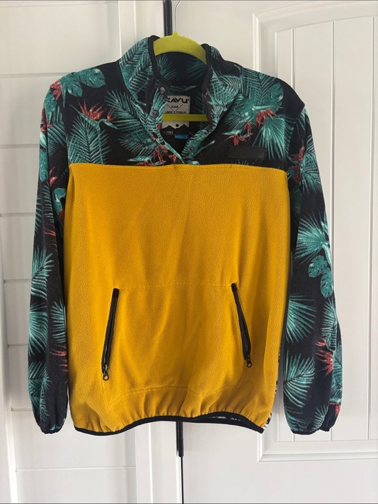 Kavu Tops - Kavu Fleece Pullover with Tropical Print